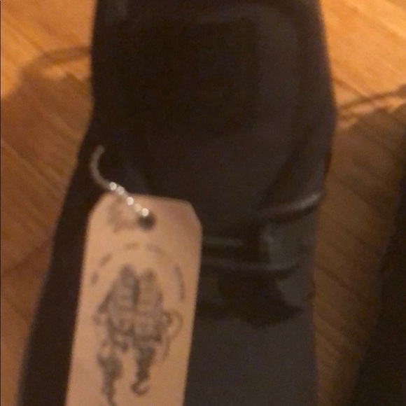 NIB Men’s Black Fringe ClearWeather One of One - Picture 4 of 6